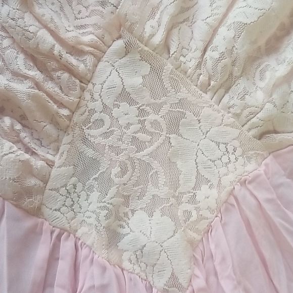 Lucca pink small top. - Picture 3 of 5